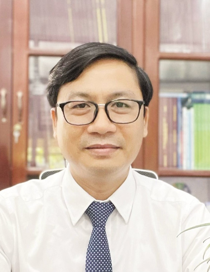 Hoàng Công Tín